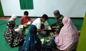 Ungkapan terima kasih terlontar dari anak-anak kepada satgas Yonif R 142/KJ yang telah mengajar membaca IQRA' dan Al-Qur’an