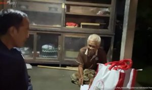 Malam Hari, Presiden Joko Widodo Blusukan Ke Rumah Warga Gianyar Di Bali