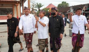 Tidak saja mampu mendukung pembangunan Pasar Seni Sukawati, namun Gubernur Wayan Koster juga telah mampu memfasilitasi pembangunan Pasar Rakyat
