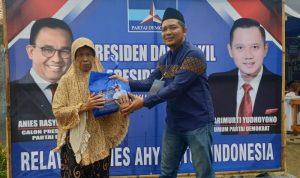 Relawan Anies-AHY di Banten Bagikan Ribuan Paket Sembako Jelang Lebaran