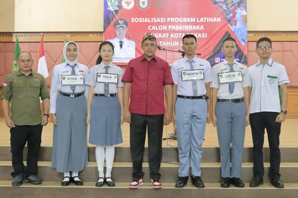 Hadiri Sosialisasi Program Latihan Calon Pakribraka, Plt. Wali Kota ...