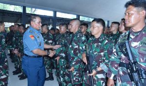 Satgas Pamtas RI PNG Korps Marinir Terima Arahan Irjen TNI