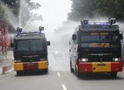 Upaya Kurangi Dampak Polusi Udara, Polda Metro Jaya Kerahkan 4 Mobil Water Cannon Semprot Jalan Protokol