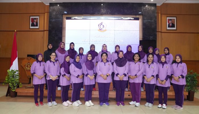 Meriahkan HUT TNI ke 78, IKKT CBS XV Puspen TNI Gelar Bazar dan Olahraga Bersama