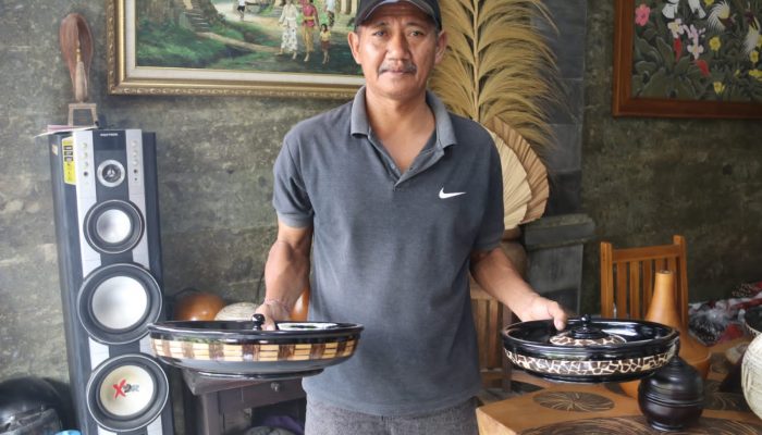 Dulang Batok Ciri Khas Desa Petandakan Beromset Puluhan Juta Rupiah Perbulan
