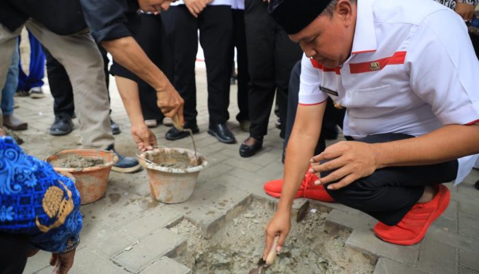 Walikota Bekasi Letakan Batu Pertama Pembangunan Sentra UMKM di Rest Area KM 06B