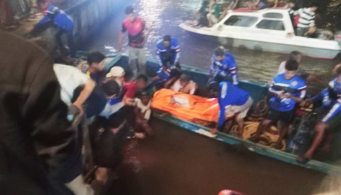 TNI AL Bersama Tim SAR Berhasil Temukan Korban Tenggelam Di Sungai Martapura