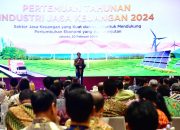 Panglima TNI Dampingi Presiden RI Dalam Acara Pertemuan Tahunan Industri Jasa Keuangan 2024