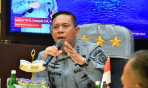 Kepala Bakamla RI Dorong Profesionalisme Personel Zona Tengah di Manado