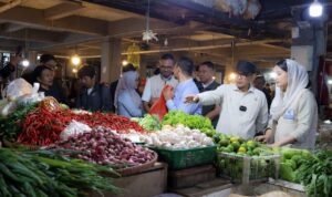Pilar Dampingi Wamendag RI Turun ke Pasar Ciputat, Pastikan Stok Aman dan Harga Stabil WhatsApp Image at
