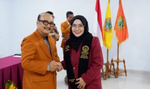 Luar Biasa! Ibu Lima Anak Lulus Magister dengan IPK Nyaris Sempurna di Moestopo WhatsApp Image at