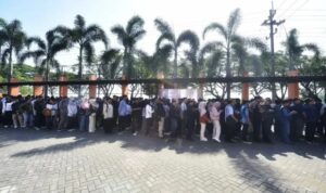 Mini Job Fair Kabupaten Pasuruan 2026: 517 Lowongan Dibuka, Ribuan Pencaker Membeludak WhatsApp Image at