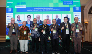 Wamenaker Afriansyah Noor Soroti Skill Mismatch dan Tantangan Pengangguran Lulusan SMK WhatsApp Image at