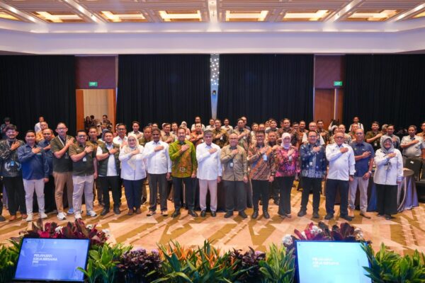 WhatsApp Image at ()