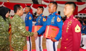 Menhan, Panglima TNI dan Kapolri Kompak Bekali 1.173 Capaja Menuju Indonesia Emas 2045 WhatsApp Image at ()