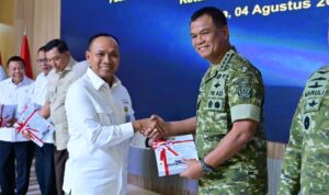 TNI Dukung Pemerintahan Bersih, Wapang TNI Hadiri Penyerahan Laporan Hasil Pemeriksaan BPK WhatsApp Image at