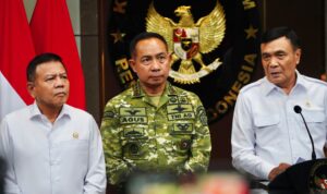 Panglima TNI Dampingi Menko Polkam, Pemerintah Pastikan Indonesia Tetap Aman Jelang HUT RI WhatsApp Image at