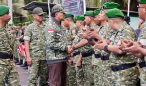 Menhan dan Wapang TNI Turun ke Sumut, Yonif TP Diminta Profesional dan Responsif WhatsApp Image at