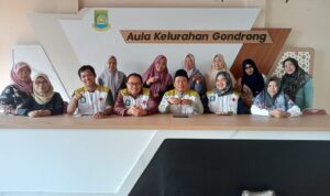 Dari Karyawan untuk Anak Yatim, Tradisi Berbagi RS Sari Asih Cipondoh Terus Berjalan