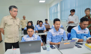Menaker Yassierli Dorong Skilling hingga Reskilling, Pelatihan Vokasi Jadi Senjata Hadapi Industri WhatsApp Image at