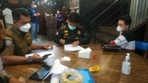 Satpol PP Tangerang Selatan dan TNI POLRI Gelar Razia PPKM Skala Besar