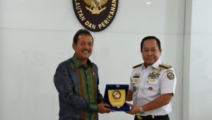Terkait Situasi Keamanan Laut, Kepala Bakamla RI Temui Menteri KKP