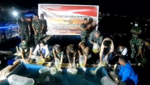 Program Mutiara Pattimura Berjalan Konsisten, Pangdam Tebar Belasan Ribu Benih Ikan
