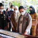Ny. Endang Budi Karya Sumadi Dukung Tenun Tradisional Bali Tak Dijiplak Pihak Lain