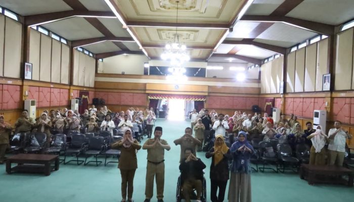Kepala Dinas Arsip dan Perpustakaan Kota Bekasi Buka Workshop Aplikasi Srikandi