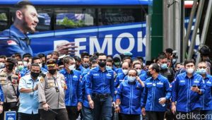 bahas-klb-deli-serdang-begini-gaya-ahy-saat-tiba-di-kemenkum-ham-1_169