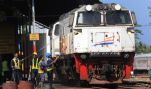 Penjelasan KAI Daop 9 Jember Terkait Video Viral Roda Kereta Api Berapi di Stasiun Kalibaru dbgixvwvjntqbsxj