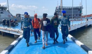 TNI AL Amankan Tiga Tersangka Penyelundupan Barang Ilegal Senilai Ratusan Juta Rupiah dee c ac e ada
