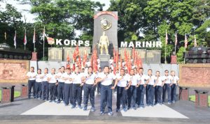 Prajurit Dan PNS Korps Marinir Wilayah Jakarta Olahraga Bersama KASAL