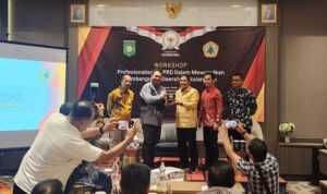 Perkuat Tata Kelola Fiskal, Universitas Moestopo Gelar Bimtek Strategis untuk DPRD Sumbawa decbd fd d f aadd