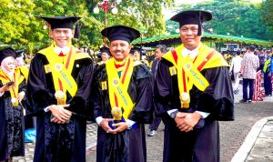 Ukir Prestasi Lagi, Tiga Perwira TNI AD Raih Cumlaude Gelar Doktor di Universitas Gajah Mada