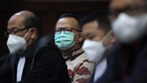 edhy-prabowo-dihadirkan-di-sidang-kasus-ekspor-benur-7