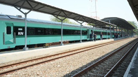 gerbong kereta api khusus untuk petani dan pedagang dok kai