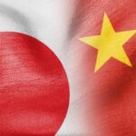 ilustrasi bendera jepang dan china
