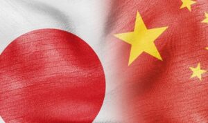 ilustrasi bendera jepang dan china
