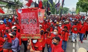 ilustrasi demo buruh