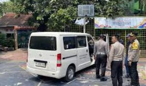 Tragis di SDN 01 Kalibaru: 21 Korban Dirawat, BGN Ambil Alih Semua Biaya images ()