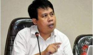 KPK Tunggu Data Aset Agus Istiqlal, CBA Dukung Penelusuran Dugaan Uchok Sky Khadafy dari CBA menanggapi dugaan aset mantan Bupati Pesisir Barat Agus Istiqlal yang diminta untuk ditelusuri KPK.