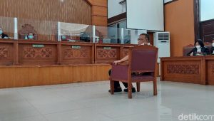 jumhur-hidayat-dituntut-3-tahun-bui-zunita-putridetikcom_169