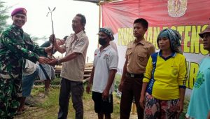 Bersama Masyarakat, Marinir Tanam 1000 Pohon Mangrove Di Karawang