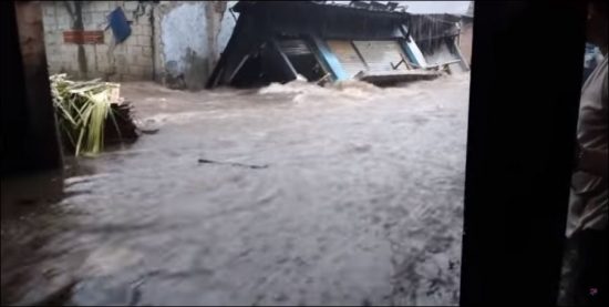 Hujan Deras Jadi Penyebab 9 Perumahan Di Tangsel Terendam Banjir 1 ...