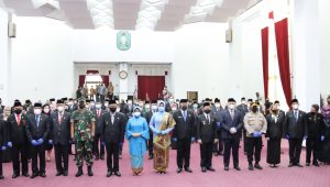Mayjen TNI Sulaiman Agusto Hadiri Pelantikan Sekda Kalbar