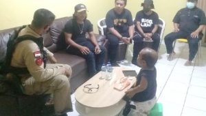 polisi-tangkap-pemalak-kafe-milik-ucok-baba-2_169