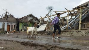 Tak Punya Hati! Rumah Pengungsi Semeru didatangi Pencuri, Uang Jutaan Rupiah Lenyap