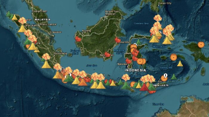 26 Gunung Api di Indonesia Berstatus Waspada hingga Awas